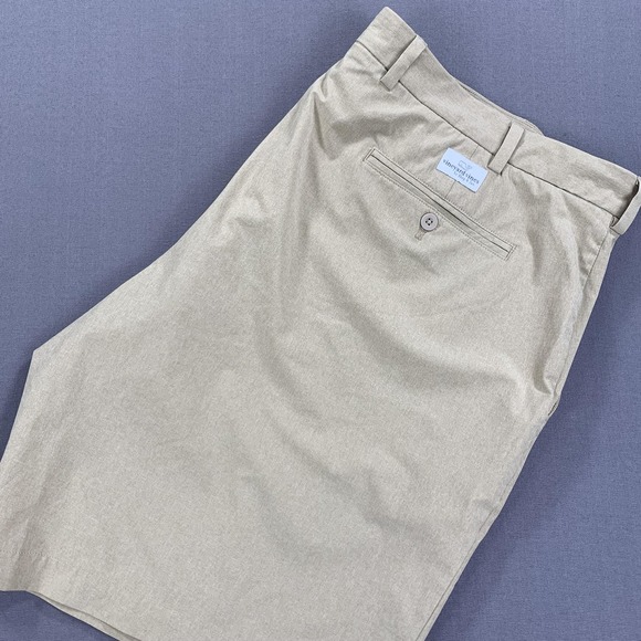 Vineyard Vines Shorts Mens 46 Khaki Performance Breaker Stretch Golf 9H0533 - Picture 1 of 16